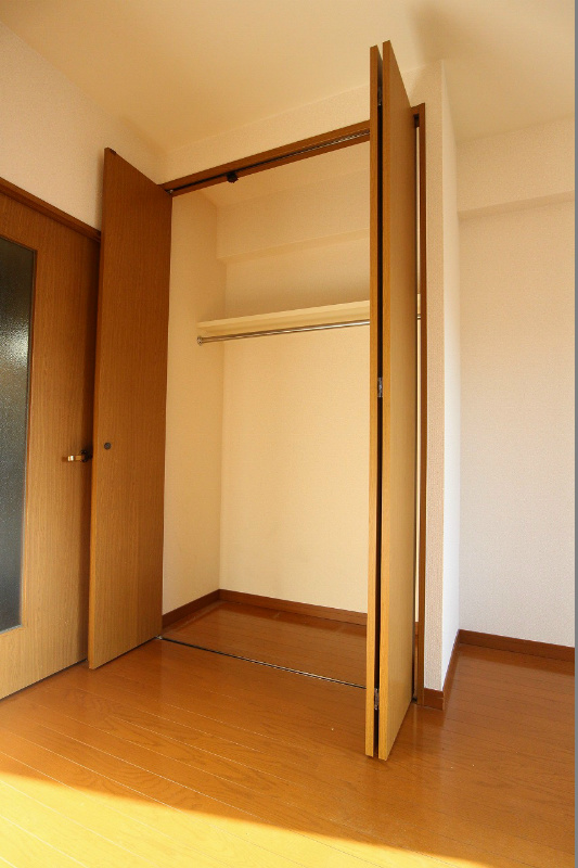 ギャラン吉野町 収納