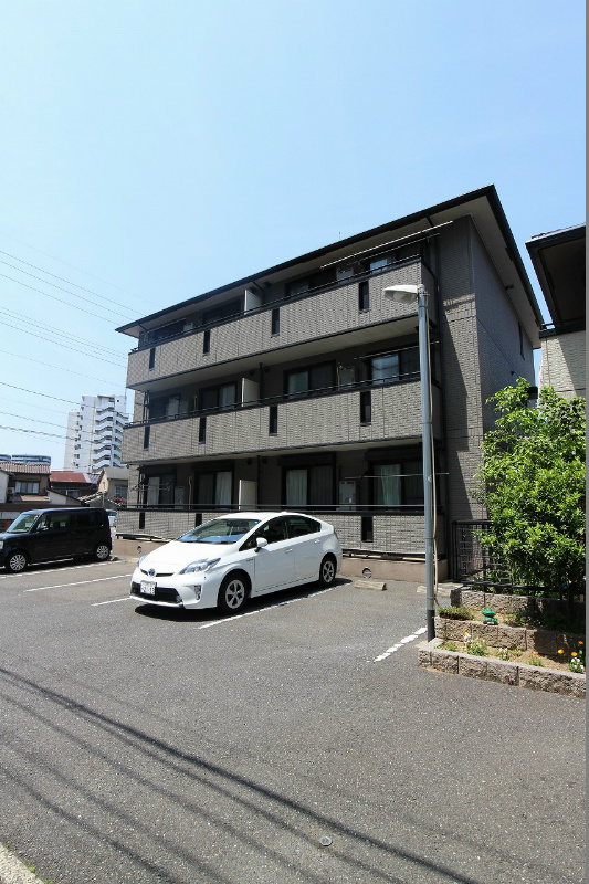 アルバ新海 外観