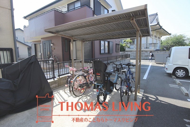 ウィングコートあしや 駐輪場