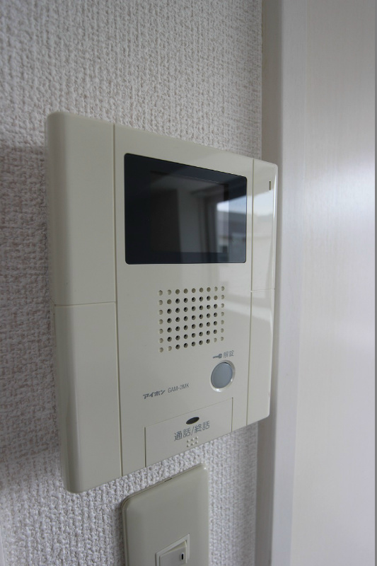 Ariete 安心、安全のモニター付インターホンです。