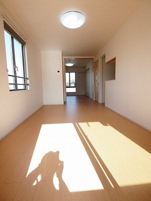 アルドールTS 中部屋は側面のまどがありません。
