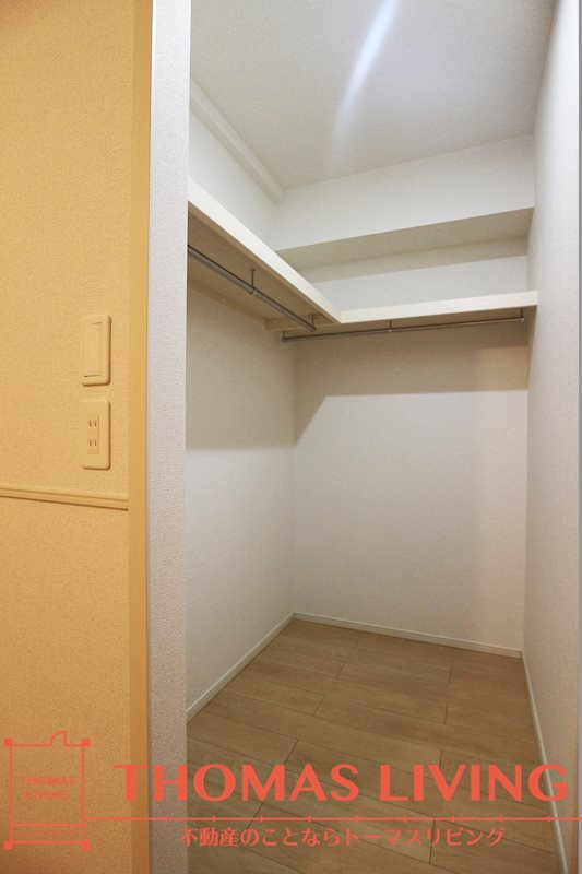 シェルル尾倉 大容量のウォークインクローゼット。