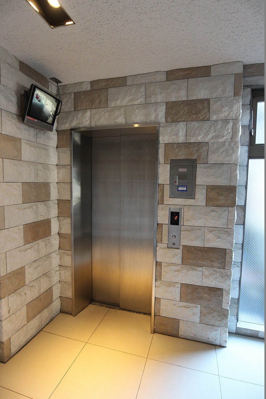 プルーム真鶴 エレベーターももちろん完備。