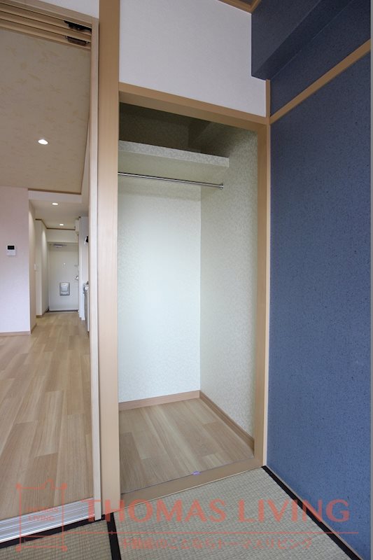 エルザビル香春口45 ハンガーパイプ付きです。