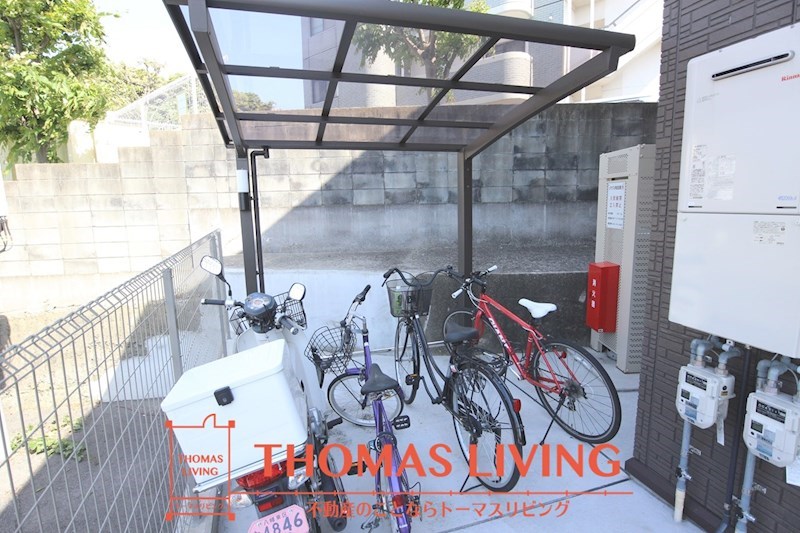 エスペランサ祇園原町 駐輪場のお写真です。
