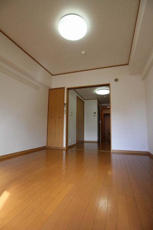 アーバンフォレスト片野 お部屋は照明付き♪