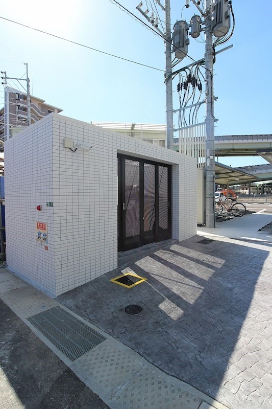 ADVANCE 128 敷地内ごみ置き場です。
