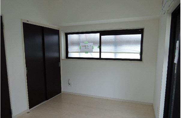 門司ポロニア弐番館 ベッドルームも5帖近くあります。