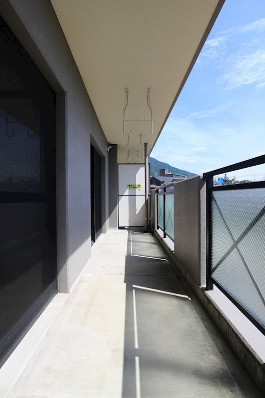 エルスール湯川　参番館 ※別号室の写真です。