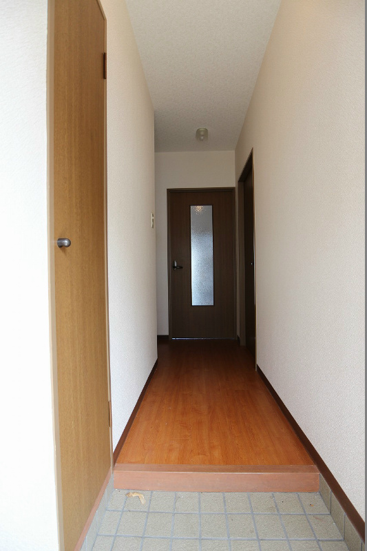 エルスール小原川 Ⅰ番館 ※参照※別号室の写真です。