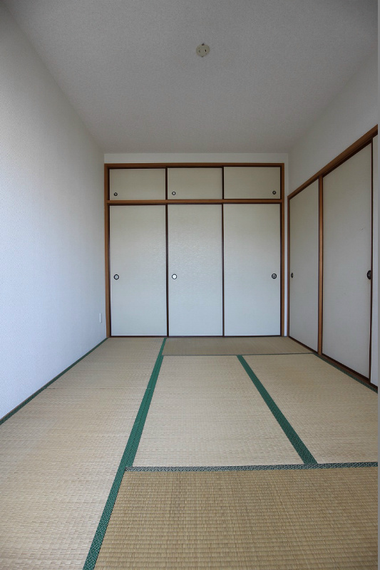 エルスール小原川 Ⅰ番館 ※参照※別号室の写真です。