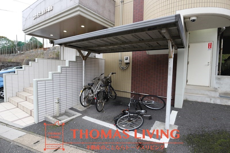 コスモス浅川学園台 駐輪場