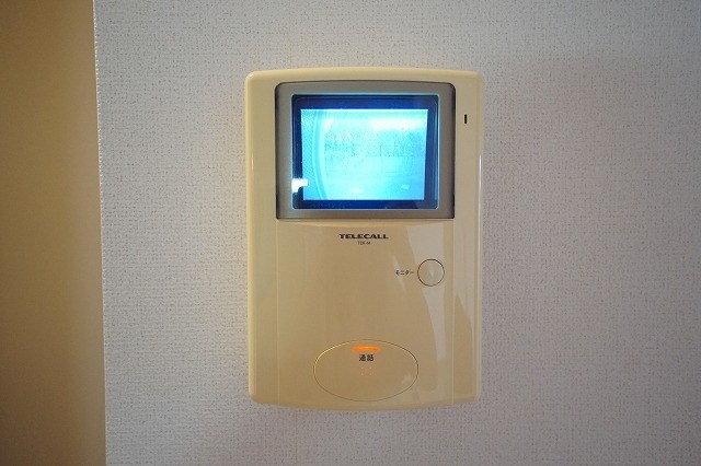 エスポワール吉田Ⅲ モニタ付きインターホン完備。