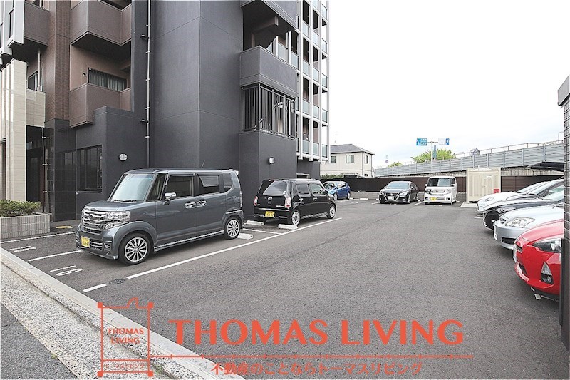 THE SQUARE Club Residence 駐車場