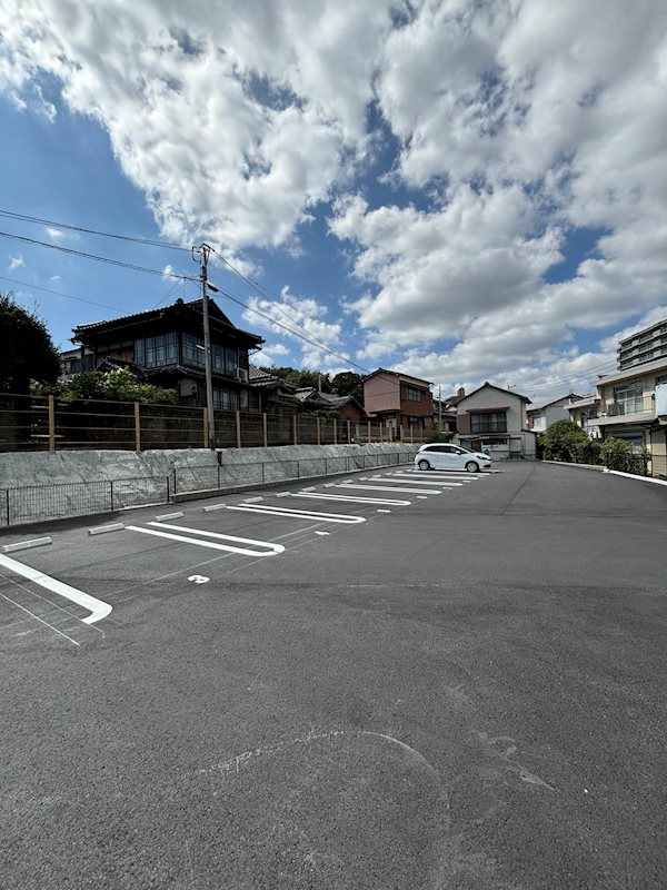 ソリジエ 駐車場