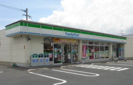 エターナル華 ﾌｧﾐﾘｰﾏｰﾄ 小倉葛原本町一丁目店
