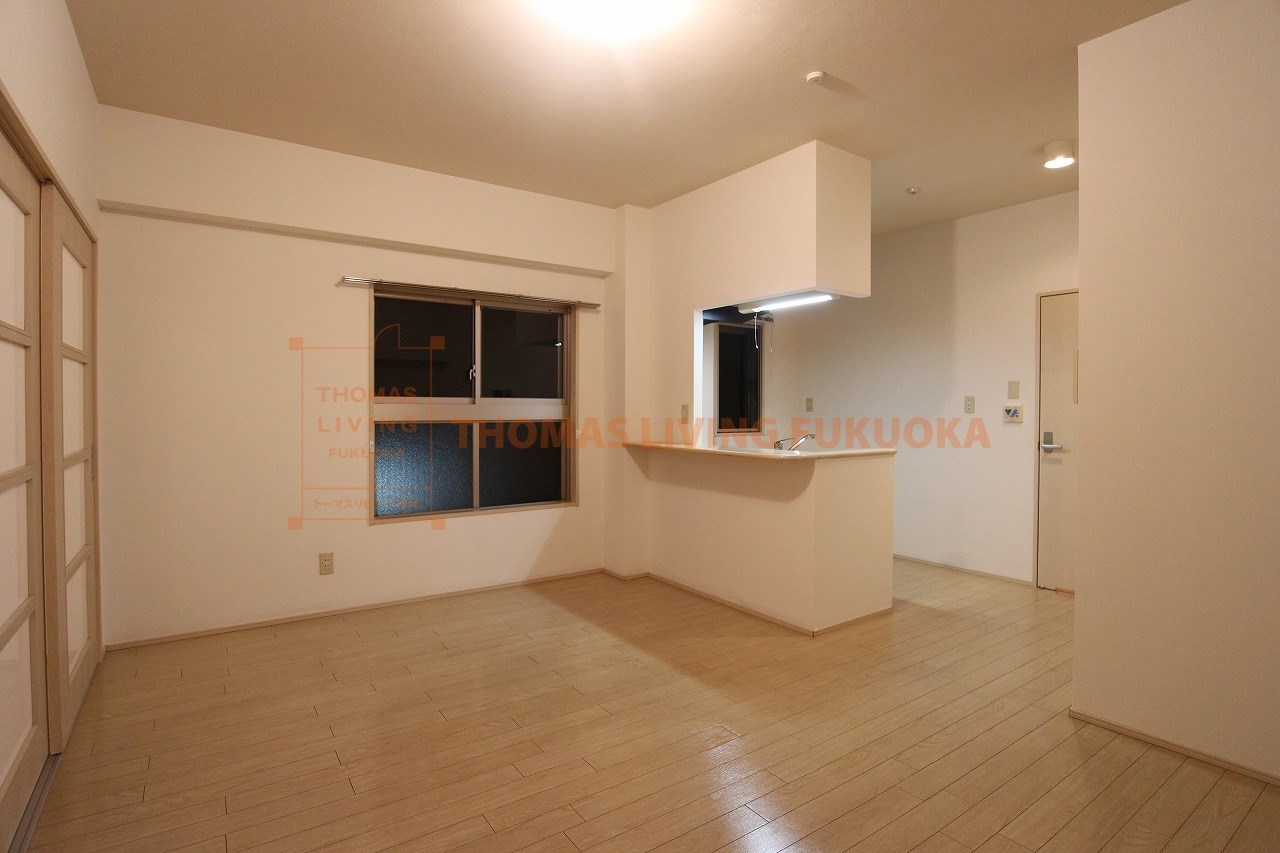 MDI SERENO JIYUGAOKA 角部屋で窓もあり、日当たり良好です。