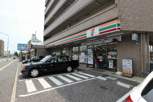 リスクール公園前　A棟 ｾﾌﾞﾝｲﾚﾌﾞﾝ 北九州総合病院前店