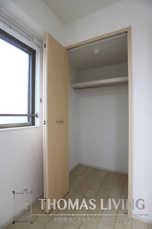 ユニゾンスクエア 側面に窓があるのは角部屋のみです。