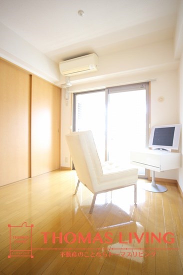 ニューシティアパートメンツ南小倉 Ⅰ 南向きで日中は電気いらずです。
