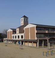 エイチエヌ石坪 北九州市立槻田小学校