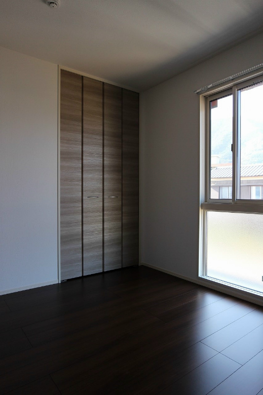 グランツ葛原 【参照】窓も大きく明るいお部屋です。