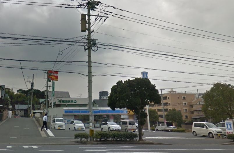 アザレア藤原 K棟  ﾛｰｿﾝ 八幡医生ヶ丘店