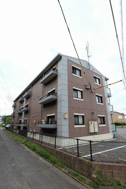 シャトーK葛原 オシャレな外装のマンションです。