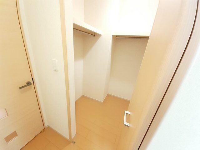グラン エスポワール 収納抜群のウォークインクロゼット付きです。