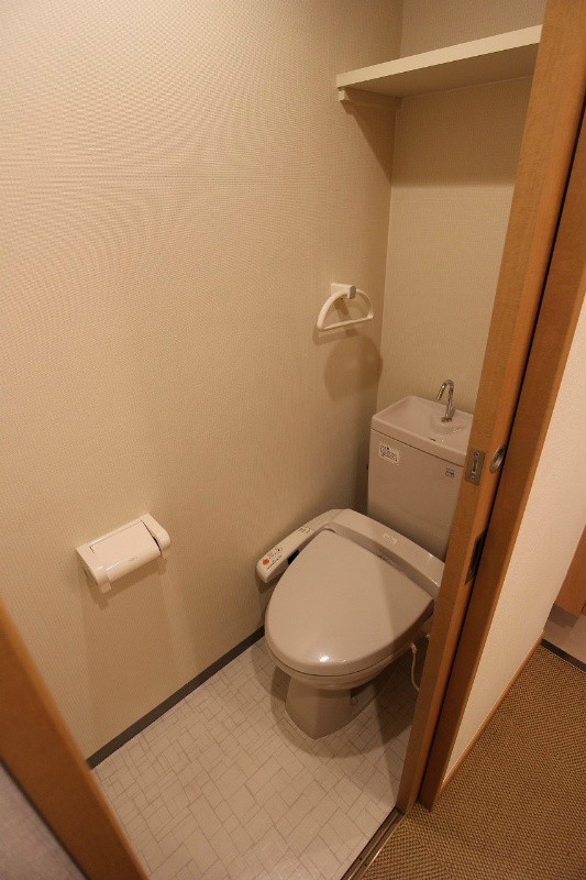リード大手町 温水洗浄便座