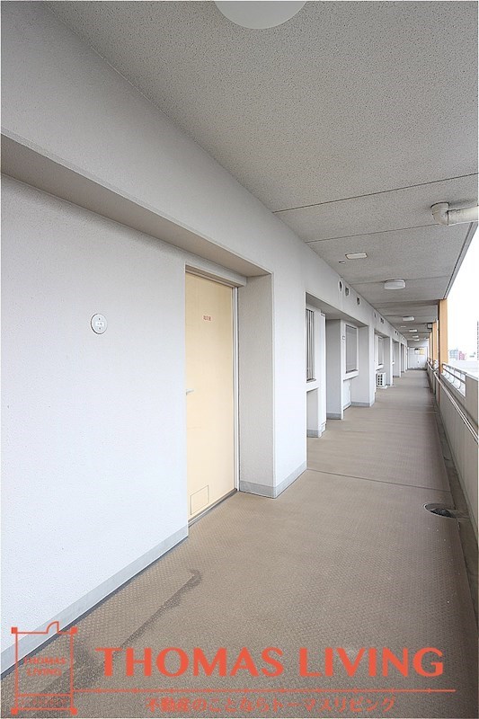 ルワージュ八幡駅前Ⅱ 共用廊下
