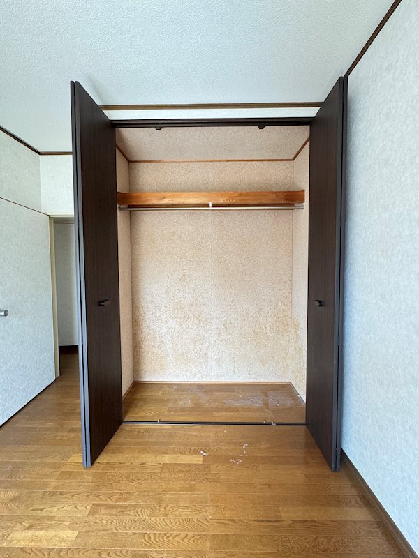 ゴールドハイツ湯川 収納