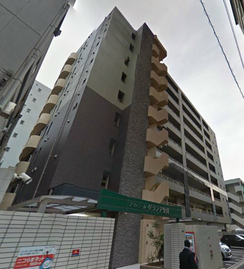 アヴィニールグランデ金田  県道270号線近くの築浅オートロック付マンションです。