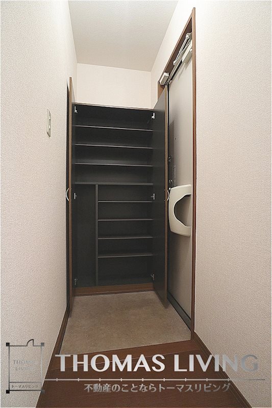 セジュール学園台 玄関
