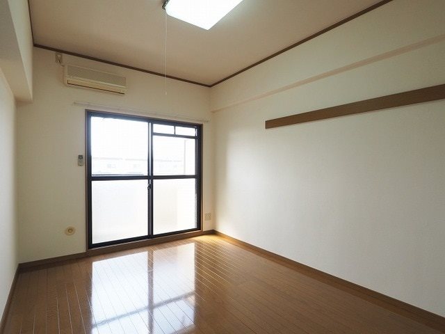 プレンティⅡ  ※別号室の写真です。