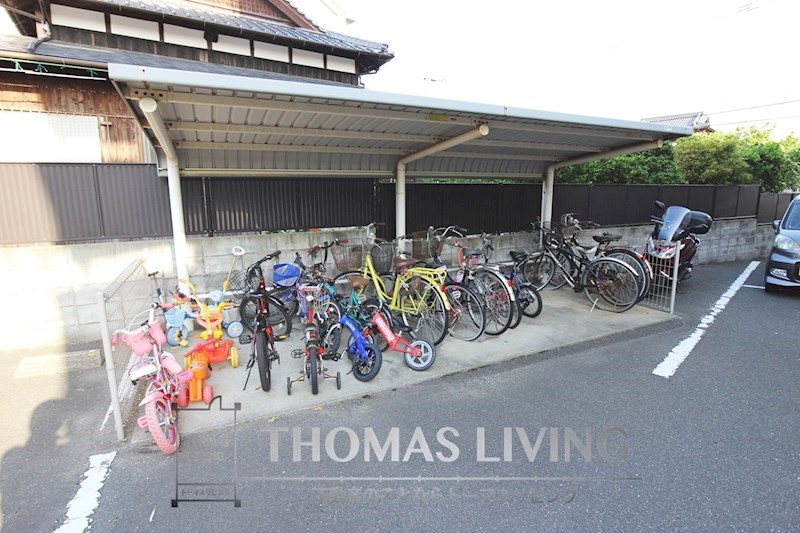 クレメント引野 駐輪場。