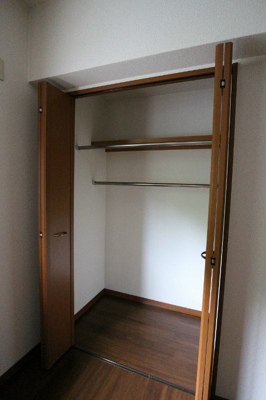 シャトーK葛原 収納