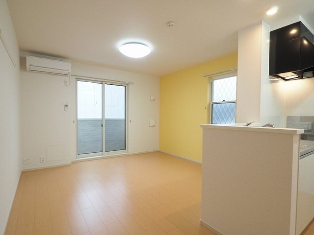 フレッシュリー　B棟 明るいお部屋でのんびりできますね