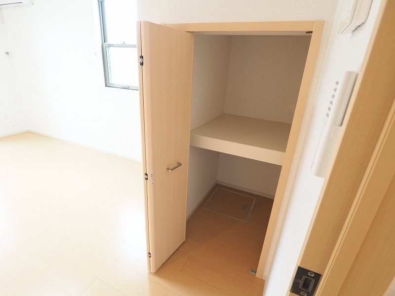 フレッシュリー　A棟 奥行きのある収納です。