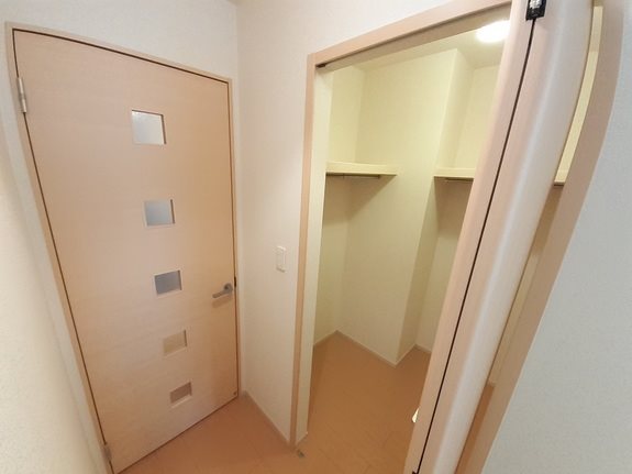 メゾン タウルス　Ⅰ 収納