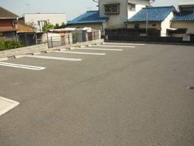 クリスマスローズⅡ 駐車場