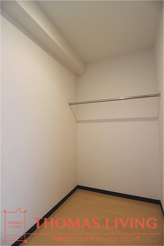 エミネント華里 お荷物の多い方にオススメのウォークインクローゼットです。