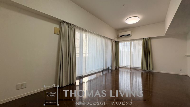 オークランド小倉原町通り リビング