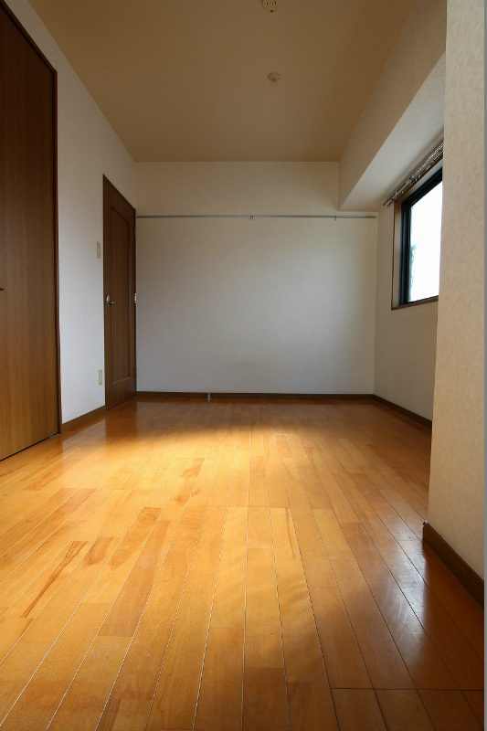 アネーロあそう  洋室　同物件別部屋写真