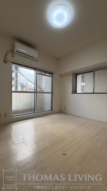 オリエンタル三萩野 リビング