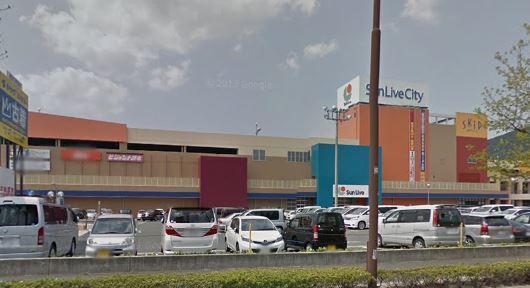 ブルースカイⅤ   ｺｺｶﾗﾌｧｲﾝ ｻﾝﾘﾌﾞｼﾃｨ小倉店