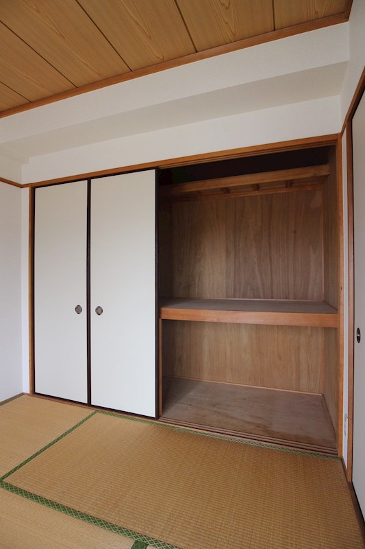 エクセレントリッチ伊崎 収納