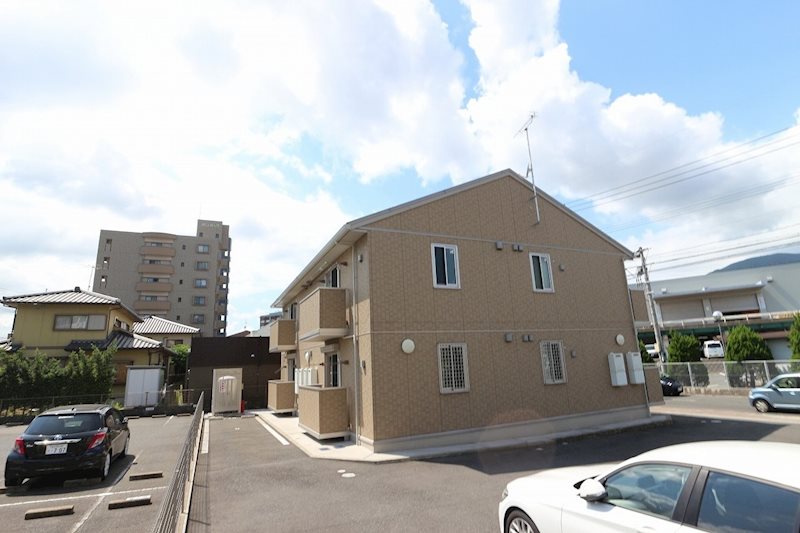 ラ　ジュネス下曽根 駐車場