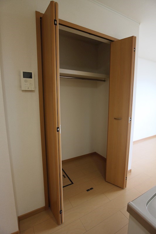 サンリット・ヴィラA棟   しっかり収納できます