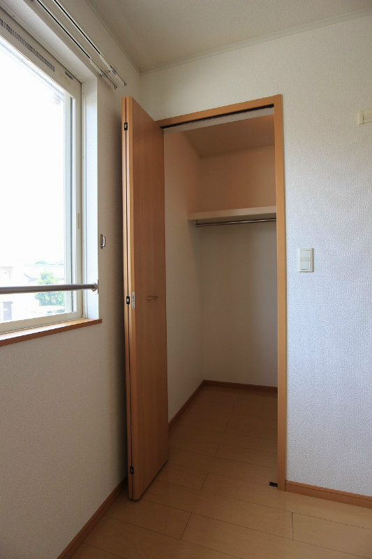 ソレイユ元町 Ａ棟 収納